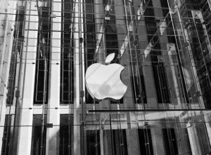 Apple-sign-logo110712125041 (1)