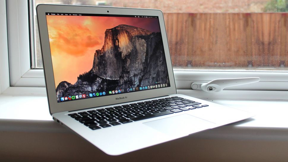 Apple может обновить MacBook Air в следующем году Утонченные MacBook Air на 13 и 15 дюймов дебютируют на WWDC 2016