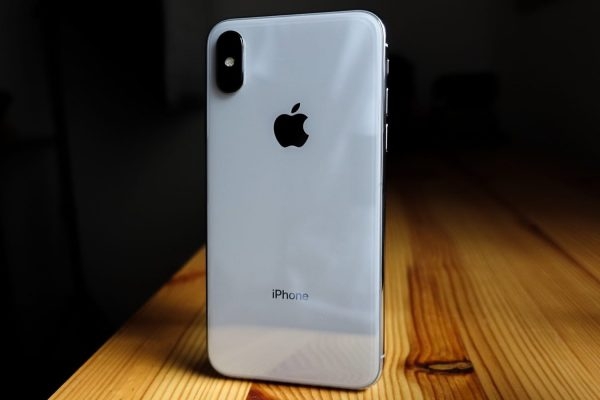 Каким будет iPhone XS? Собрали все слухи