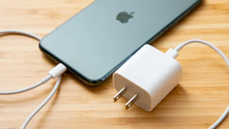 iphone_usb-750x422